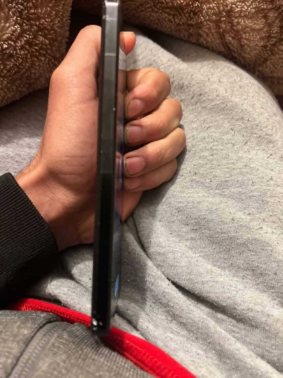 Sharp R7
الشاشه 244 هيرتز سوبر اموليد بصمه بشاشه +وجه 
المعالج سناب دراكون جين 1 يعني ناررررر
الذاكره256 عشوائيه 12
كامره من شركه لايكا 50ميكابكسل تصوير احترافي
تصوير فديو 8K و4K بهيرتزيه60 
السعر 230  مكان بغداد يرهم مراوس.  جهاز فلاكشب الاخر درجه أبحث عليه وتعرفه للتواصل. ***********
