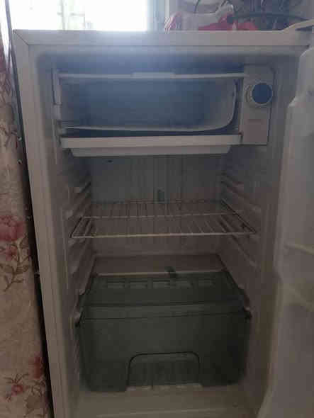 ثلاجة صغيرة اللبيع شغل سعرا ٧٥ بي مجال كركوك حي العروبه يم ملعب خومسي او وكف قديم حجم ٦ قدم كل بلادي شركة مابي اي عيب شغال بل شرط ٧ايام ضمان
***********
*********** كركوك
