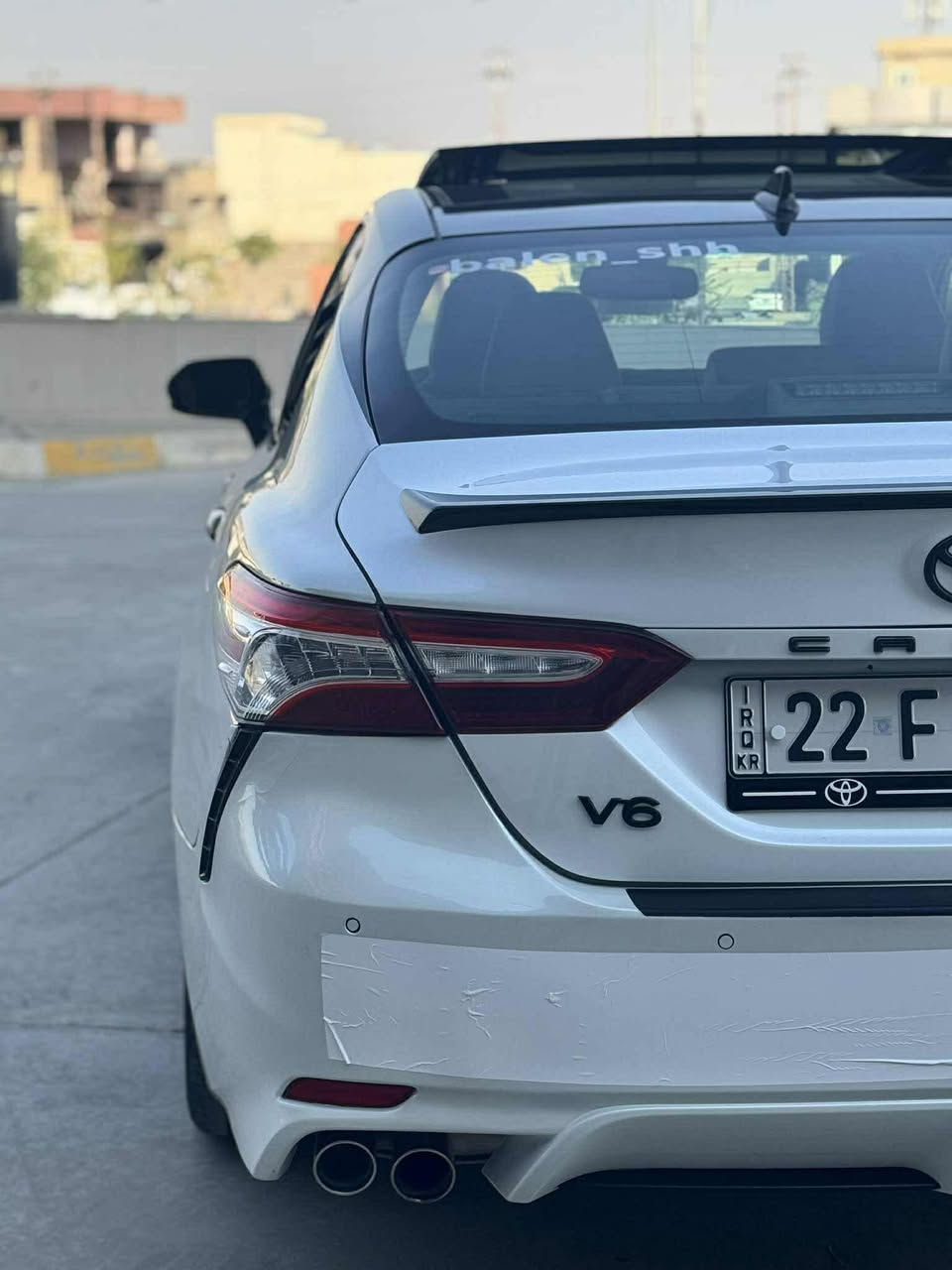 سلام عليكم سيارة تويوتا كامري 2020 للبيع فئة xse رياضية ست سلندر مكينة و كير افلون السيارة بيها جاملغ وره صبغ اهنا بالعراق جاملغ كدام مبدل امريكا و ربع بونيد السيارة حيل نظيفة مابيها نقطة دواخل او ايرباك و مسوين اله كماليات كامل و ماشية 48 مايل يعني 98 كيلو 
سيارة فول الفول مواصفات 
كشنات كهربائي و هيتر و تبريد 
بانوراما 
كاميرا 360 درجة 
داخل احمر 
حساسات امامي خلفي جانبي
تحديد سرعة 
خط الطريق 
سقفه بلادي اسود 
خلف و كدام حاسة 
ابواب اثنين بصمة
بريك بصمة 
اوتو هولد 
مراية تعتيم ذاتي
لايت و بكلايت و صندوق بصمة
بيها ثلاث انضمة قيادة ايكو نورمال سبورت
السيارة بأسمنا و سنويته جديدة لحد 2031 ما بيها اي مصاريف تواير بطارية كلشي جديد بيها تحب تحويل او وكالة حاضرين و مكان السيارة بكركوك اسكان و سعره 235 و بيها مجال كلش قليل للاستفسار اكثر ***********
