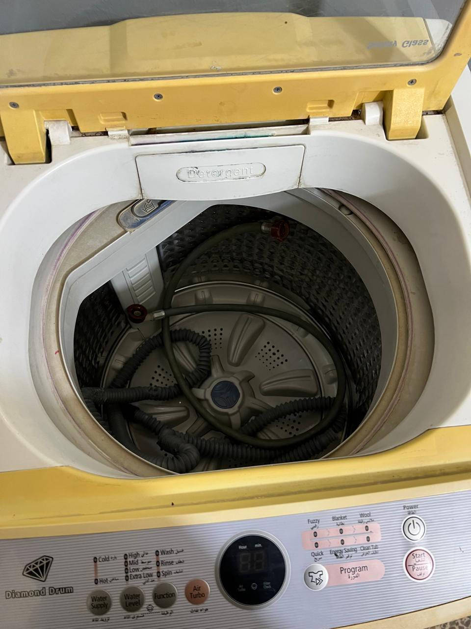 للبيع غسالة أوتوماتيك 12 كيلو حالتها تعتبر جيدة مابيها عطل نوعية سامسونج مكان بغداد حي اور سعر 175 وبيها مجال رقم ‭٠٧٧٢ ٨٠٤ ٧٢٢٠‬
