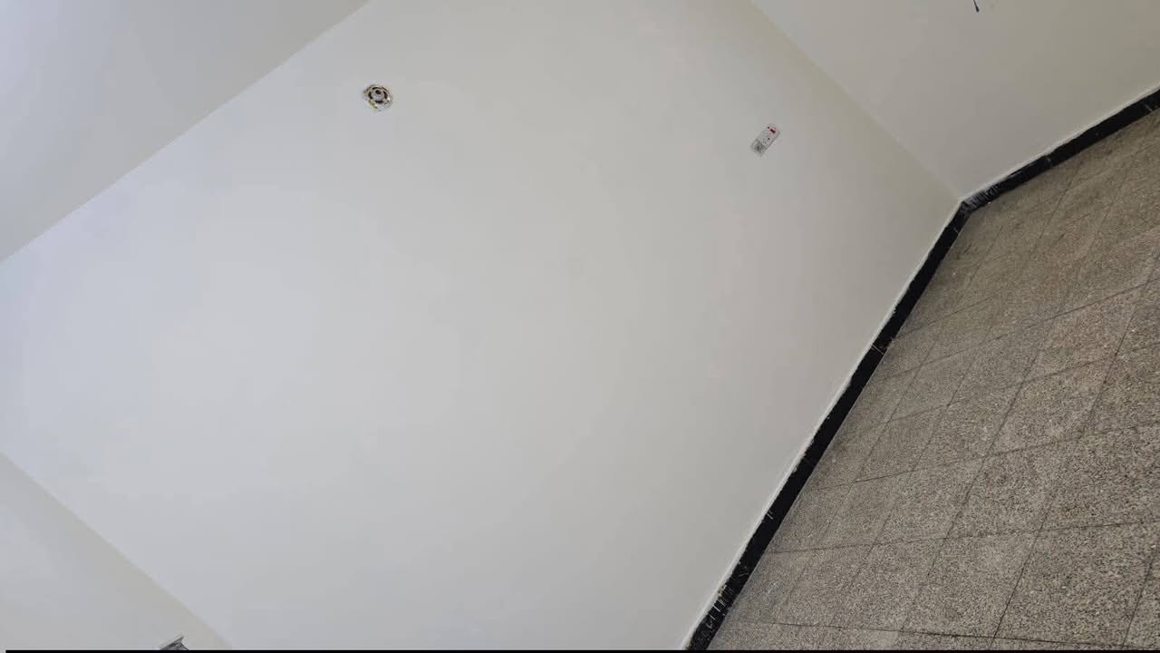 مشتمل الايجار المكان حي اور شارع السبيس غرفتين وصاله ومطبخ وصحيات الايجار 400
***********
