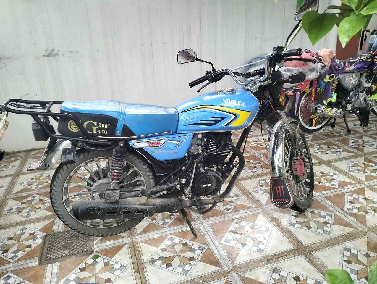 سلام عليكم سيفان موديل 25 

كامله مكمله 750 بيها مجال بسيط 

مكاني ديالى شهربان ***********
