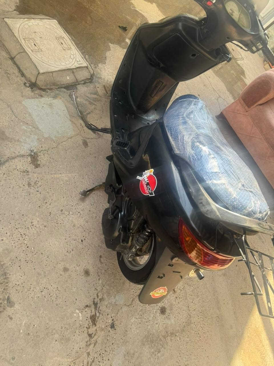 دراجه لبيع فراشه مال جناي كلش حلوه بيها صلنصه رياضي نعومه فول ابدل بيها بس ولفات كمله مكمله مكاني نجف حي المكرمه السعر 400 وبيها مجال هاذا رقمي ***********
