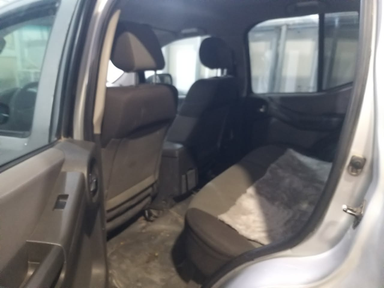 بەناوی خودای گەورە..
بـۆ فرۆشتن نیسان ئێڪسترا
مۆدێل 2007 رقم باریڪ (A)
سـنوی تازەێە تا 2030
مکینەی V6 دبل ئەڪسل
گێڕو مکینەو ئەڪسل کاربایی بە شەرت
چوار ویل و تایەی لۆڪ
شاشە ئایپاد ګامیرا
دعم و لێدراوی نیە توندوتۆڵە
تەنها یەک چملغی پێشەوە لای سایق بۆیاغە
سعری 98 ـ شـوێـن ـ قەڵادزێ 
بۆ پەیوەندی *********** السليمانية, العراق
