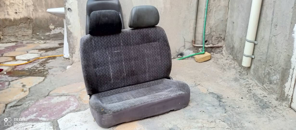 مكلف مكلف مكلف
سلام عليكم كشنات للبيع جدد حاويه  الرقم  ***********
***********
