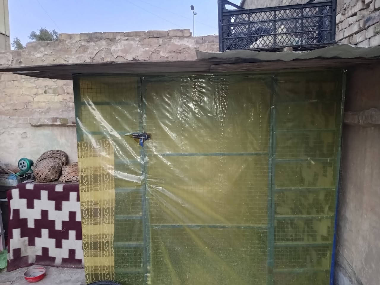 ا
اسلام عليكم شلونك اخوتي اكو قفص للبيع قيم او اخذ المكان بغداد الحرية دور الشؤون الرقم للستفسار *********** امير
