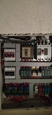 بورد ATS • لوحة ATS • ثري فيز • حماية فولتية • لوحة تحويل كهرباء • منظ...
