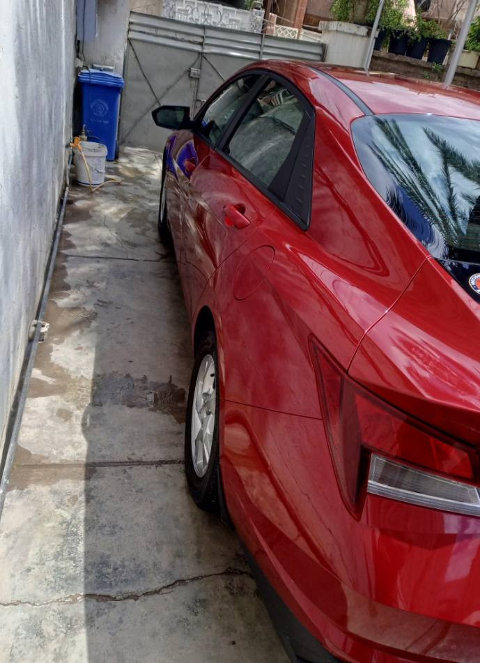 السلام عليكم
النترا 2023 للبيع وارد امريكي ماشيه 12 الف 
***********
