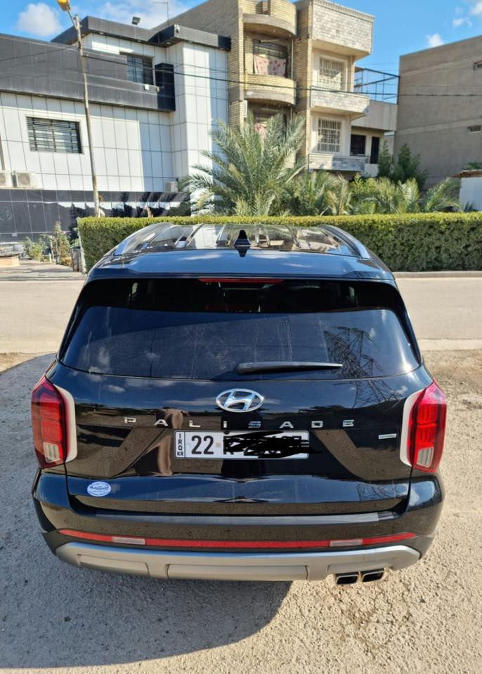 سلام عليكم شباب هونداي بالسيد للبيع فقط موديل 2025  فئة الLimited وارد امريكي ضربتها بنيد فقط وامبدل تفصيخ نفس الون بدون ايرباك ولا شواصي 
ماشية 11956 كيلو مواصفاتها كامرات 360 
وحساسات امام خلفي تشغيل عن بعد 
ومانع انزلاق وتحديد مسار 
ومثبت سرعة وشفتات بلستيرن وكير بيانو وفتحة بلسقف وثلاث قطع تبريد 
كشنات جلد مقاعد كهربائيةعدد 2تدفئة تبريد كشنات امامي خلفي 
وتدفئة ستيرن شاشه كبيره 
توقف ذاتي و مانع اصتدام سايد بريك كهربائي شحن لاسلكي 
مكاني الدورة رايدها 325ورقة لاستفسار اتصل على الرقم 
***********
