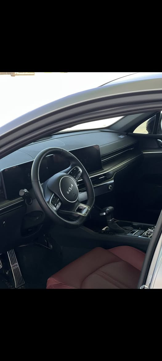 للبيع كي فايف 2025 دخول جديد رقم انبار شهداء اليوم استلمت الوحات لون اسمنتي طافي مات السياره عل وضه الشركه عداد المسافه 3600 الف يعني زيرو دفع رباعي جيتي لاين فول مواصفات الصور تحكم  السعر 195 ورقه الاتصال *********** لايت لد برتقالي
