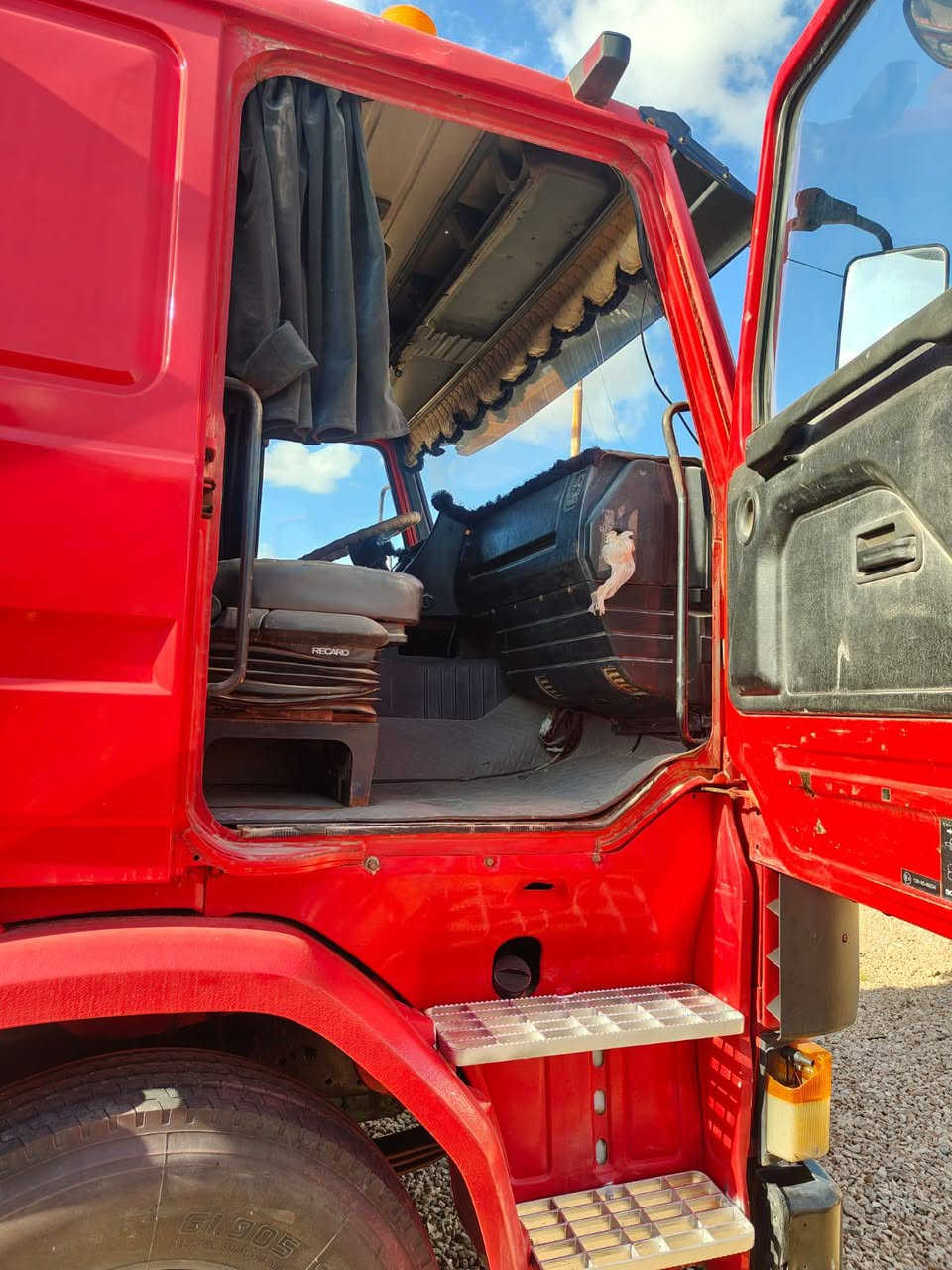 للبيع سكانيا 113 سياره جاهز العمل ستفسار *********** مكان السياره نجف
