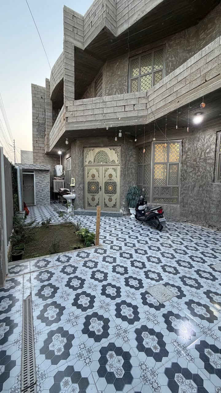 دار للبيع..
طابو صرف
الحكم المحلي/خلف دائرة الموارد المائية
مساحة 280 متر
واجهة 14 نزال 20
بناء سنة 24
البيت طابقين متكامل من كلشي نقص واجهية فقط
للاستفسار
***********
