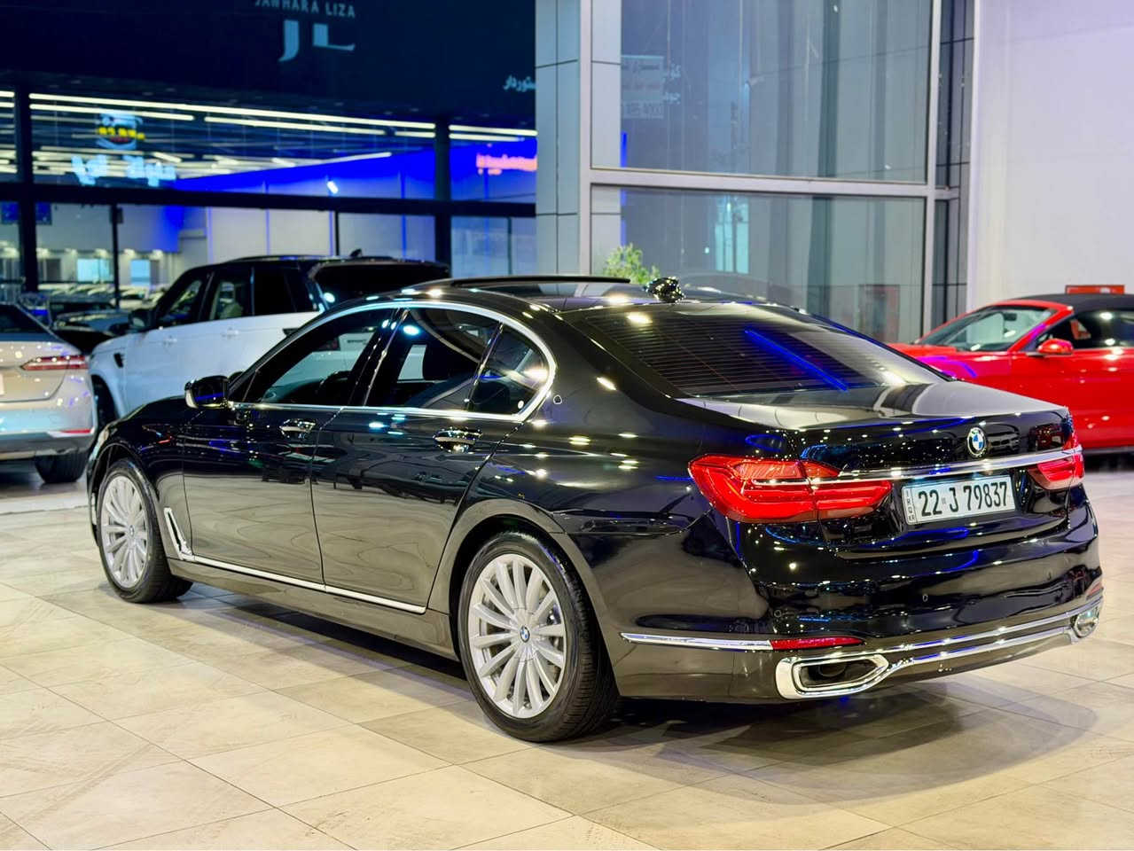 BMW 2017
V6 كاز ضمان دولي 
مواصفات 
رادار امامي حلفي جانبي 
لايتات ليد زينون متحرك 
حساس خلفي امامي اوتو بارك 
كشنات مساج 
سلايت 
كشنات ميموري هيتر 
بصمة  ابواب 
صندوق كهرباء 

سيارة كلشي بشرط سونر كير محرك كهربائي 
٢ قطعة كلير  

238$
*********** وتس اب 
*********** أربيل, العراق
