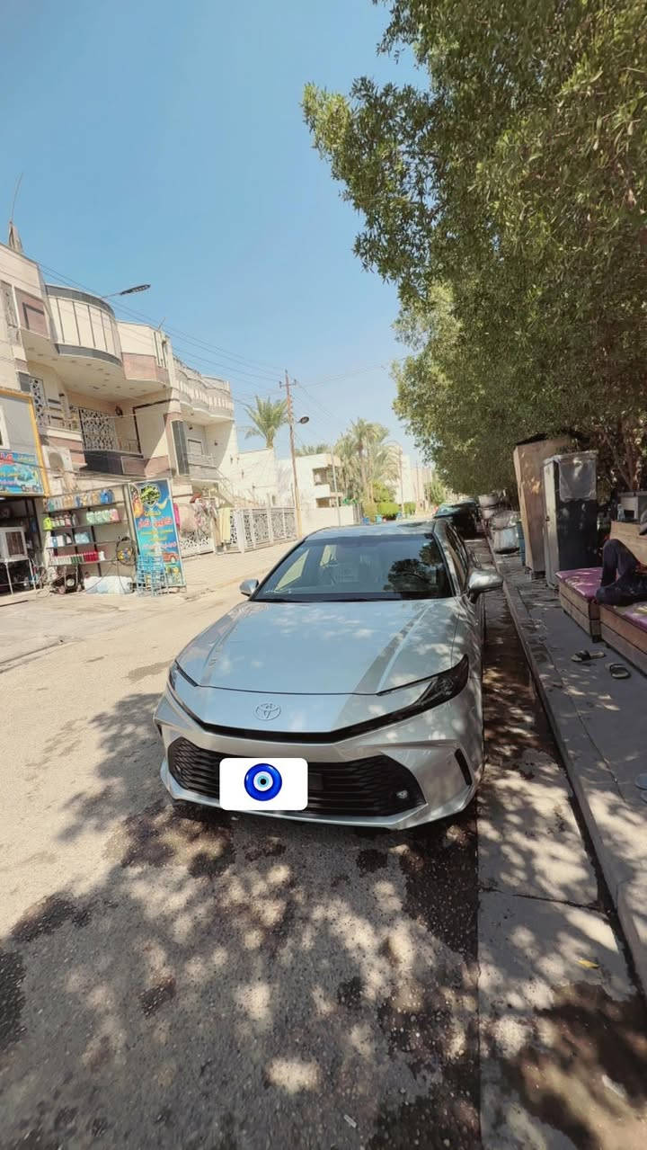 السلام عليكم لبيع سيارة كامري موديل 2025 خليجي هايبرد وكالة عبد اللطيف جميل السيارة خير من الله موصفات فتحة بصمة شاشة كامرة شفط مري حساس امامي حساس خلفي تحديد مسار تثبيت سرعة ويل لكب شاحن وايرلس بردة خلفية السيارة خير من الله بسمي السيارة تحويل ثاني يوم قطعتين تبريد السيارة كفالة ماشية 17000 الف كيلو متر السعر 270$ وبيها مجال الاتصال‭0790 196 3104‬ *********** العنوان بغداد الدورة
