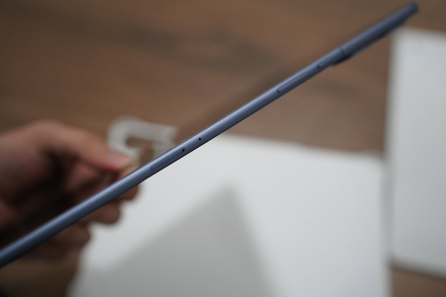 انفنكس تاب اكس ايدج 

مستعمل يومين 

مواصفاته:

شاشة 13.2 انج (2K)

معالج سناب دراكون

رام 8 كيكا + 8  يعني المجموع 16 

بطاريته ضخمه 8000

الخزن 256 كيكا

نظافته 100%

سعره 360 الف (سعر الجديد ب 422 الف)

كل غراضه متوفره (الكارتونه + الشاحنه + الكفر + الكيبورد) 

للتواصل 

***********
