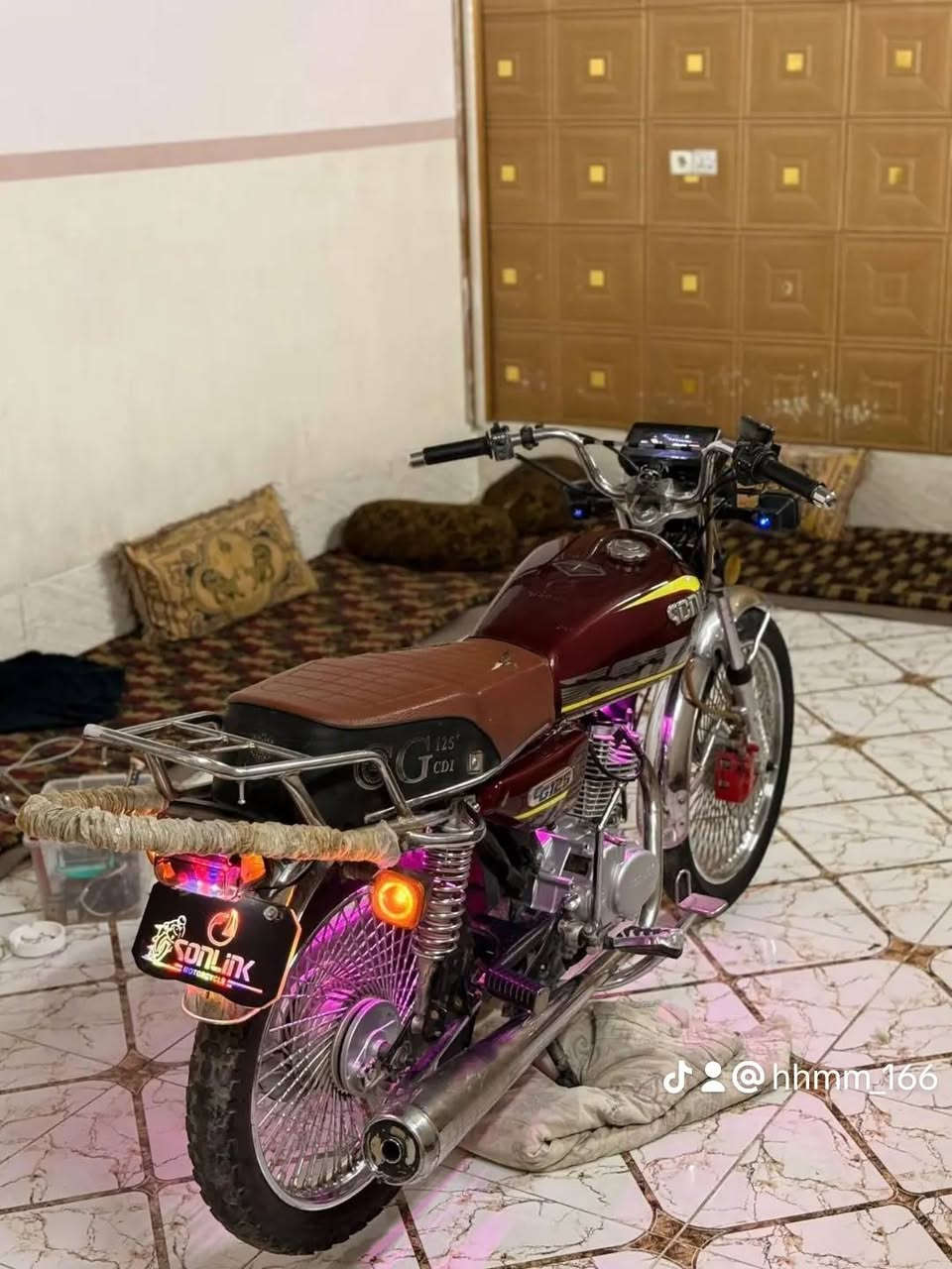 سلام عليكم درجه للبيع سونك 24درجه حيل نضيفه كدام العين السعر 600او بيه مجال او تحياتي للجميع او هذه رقمي *********** ول مو شراي لا يتصل رحمه لولديكم 💫🪐❤
