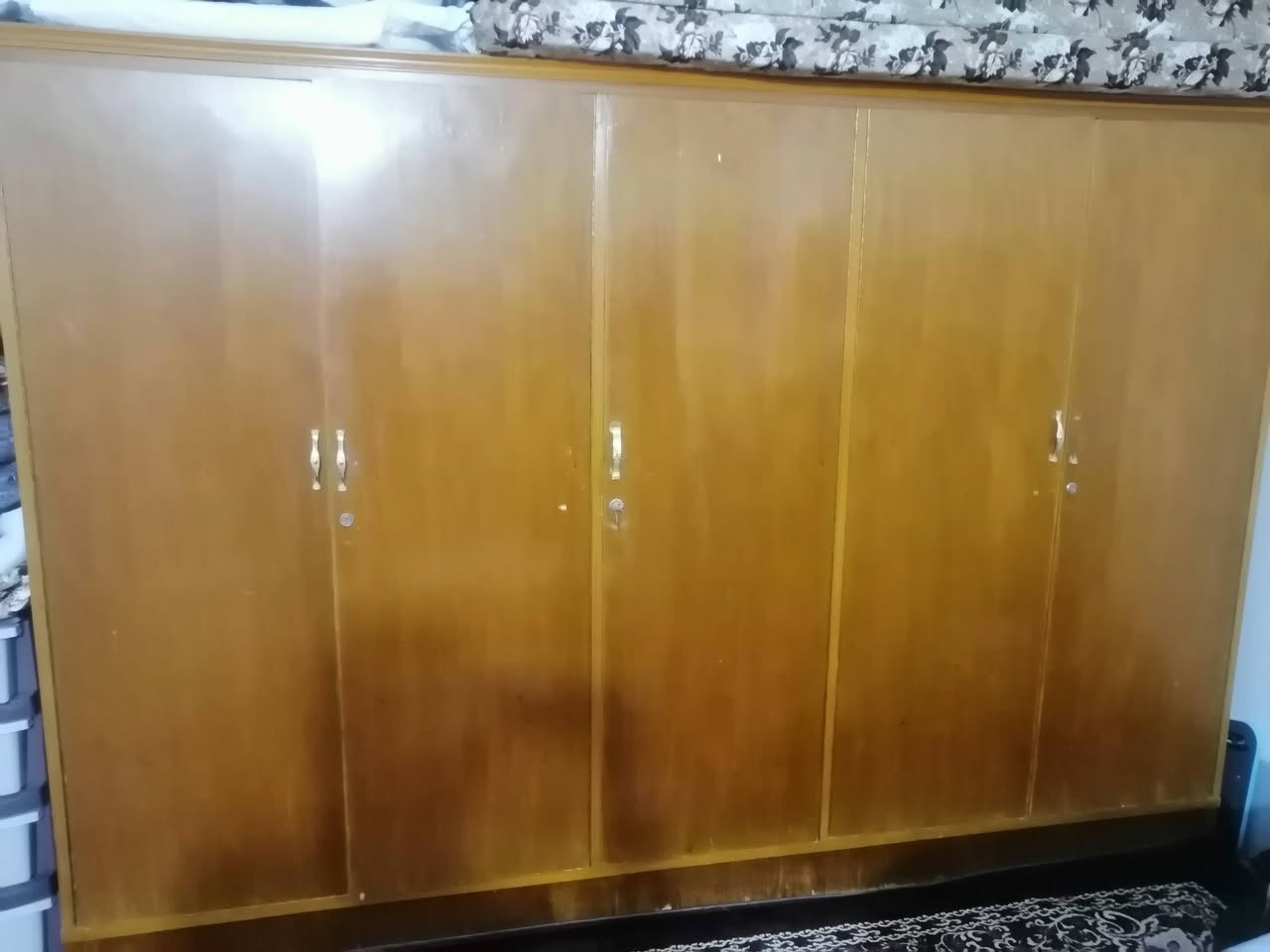 السلام عليكم بيع غرفت نوم نظيف اخو الجديد كامله
***********  بي واتساب
