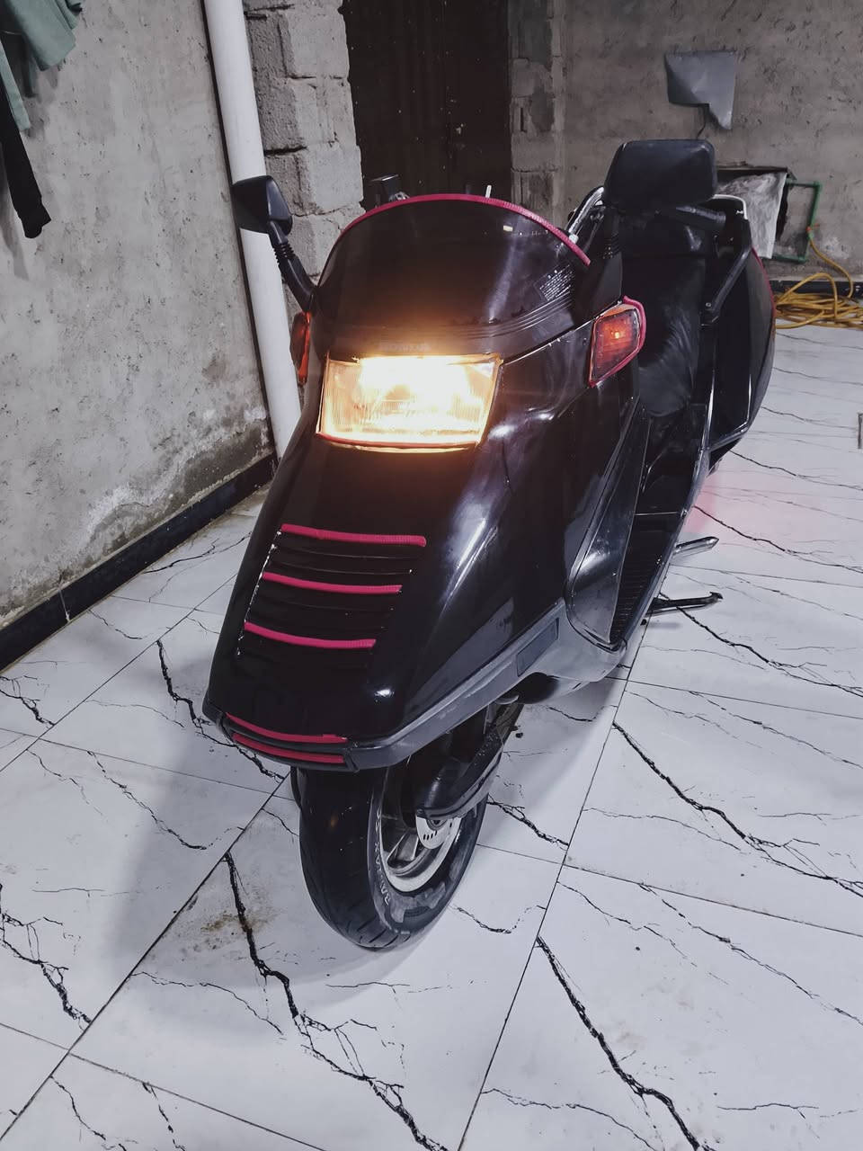 سلام عليكم
فيوجن للبيع موديل 2006
مكينه مجفته مكفوله لاتنقيص ولا 
تبخير ولا نضوح دراجه كامله مكمله 
ما ناقصها شي كهربائيات شغاله 
شلعه معدل فول سستم سماعات 
كفرات كامله  المكان نجف 
طريق كربلاء عمود 134
سعر 700 وبيها مجال 
رقم الهاتف 
***********
