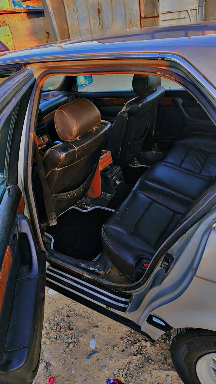 سلام عليكم بي ام ٧٣٥ محرك جديد عبالك مسكر ناعم  كهربائياته كله شغاله ضفيره بلاد مابيه ويرات جطل تدفئه وتبريد ثلج كير بس صبح بك ودي يخر بي لاستك يابس موديل ٩١ صدره جديد بس بي لاستيكه ربط تعبانه للبيع مكاني بغداد سعره ٦٠ بيع مستعجل رقمي الستفسار***********
