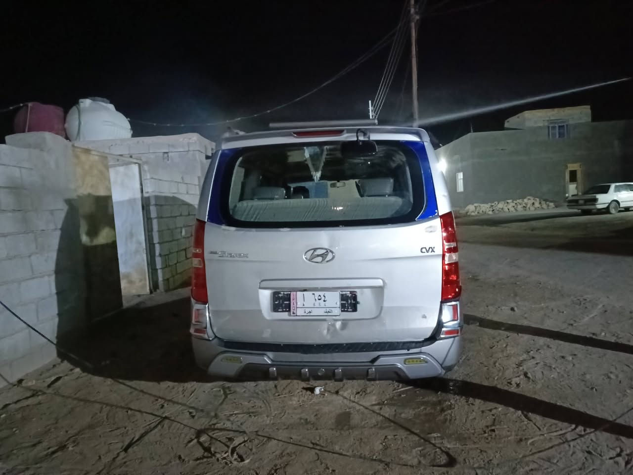 سلام عليكم ستاركس موديل ٢٠٠٨ مسكر  مالت جناي محرك جديد سياره خير من الله السعر ١٠٥ وبيه مجال حك الجيه للإستفسار اكثر *********** مكان سياره السماوه رقمه النجف بسمي مداور ثاني يوم
