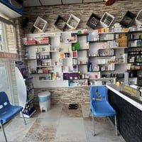 رفوف • صالونات تجميل • السليمانية