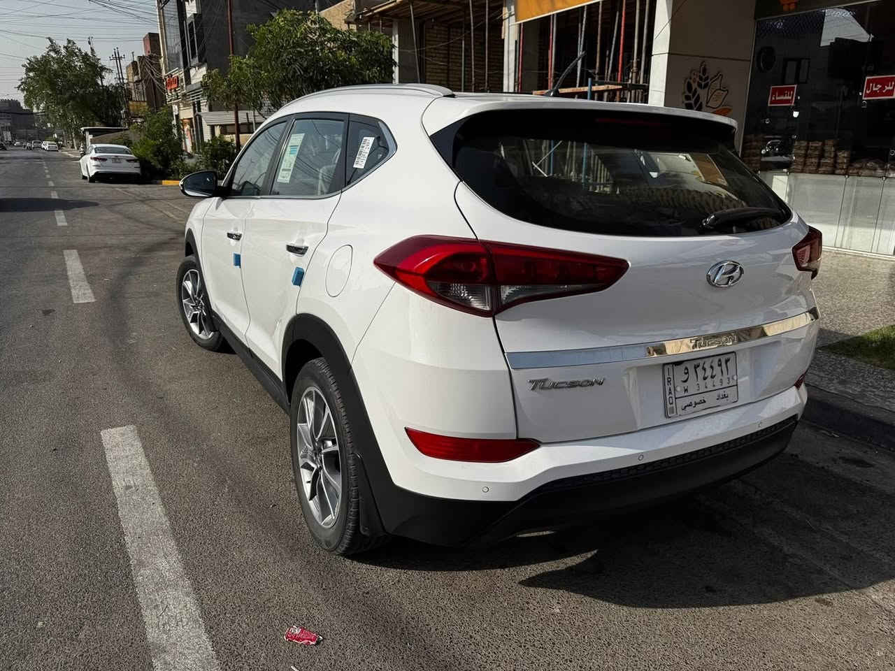 السلام عليكم
للبيع توسان 2018 خليجي

السعر 182 ورقة

بيها بارد بالباب الايمن الخلفي وتكحيل كارت

رقم بغداد بإسمي

شاشة كبيرة

كاميرا خلفية

يدات نيكل

مري شفط مع اشاير

لد نهاري

تحكم ستيرن

كشنات جلد

تطعيم الداخل صاجي

ثلاث وضعيات قيادة (سبورت,عادي,ECO)

تبريد قطعتين 

مكينة 2000

ماشية 130 الف كم قابل للزيادة

(مرفق صور السونار من اشتريتها سنة 2024. نفس الملاحظات)

للاتصال ***********

العنوان: كرادة خارج
