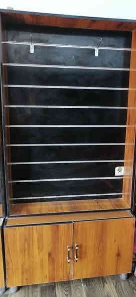 فاترينات عدد 5  
:*********** سيد احمد
***********منتظر
ملاحظه فقط الفاترينات
