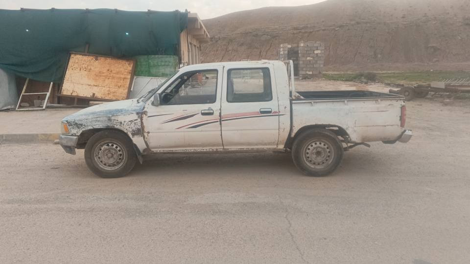 ‎پیکاب تویوتا تانیا
مدل ٢٠٠٠
ارم پلاستیک سلیمانی 
تلفون***********‎ شمشمل, السليمانية
