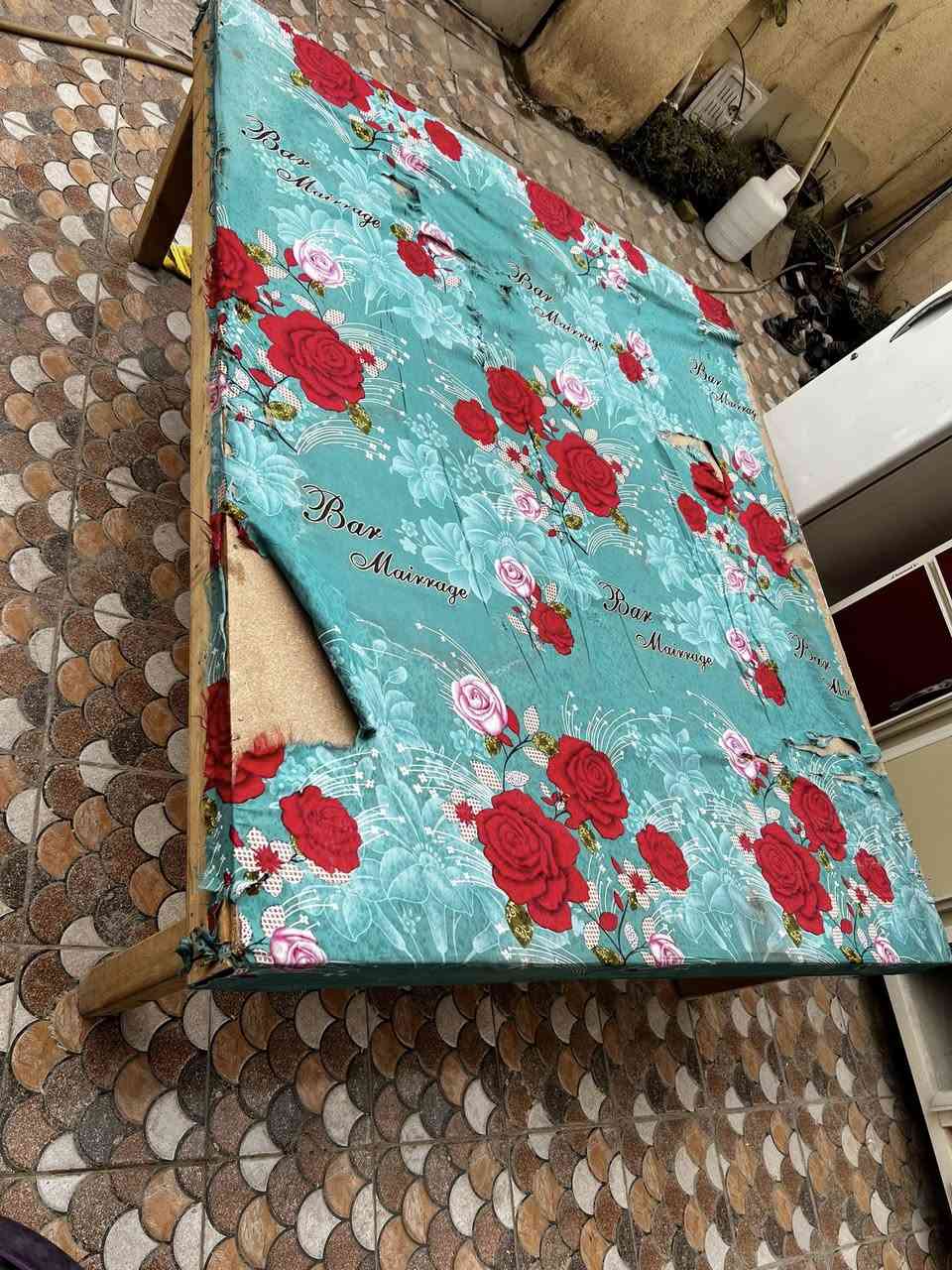 يا الله غراض مستخدمه للبيع 
العنوان قضاء القاسم حي العسكري مقابيل مدرسه الهادي 
الاستفسار الاتصال على الرقم ***********
