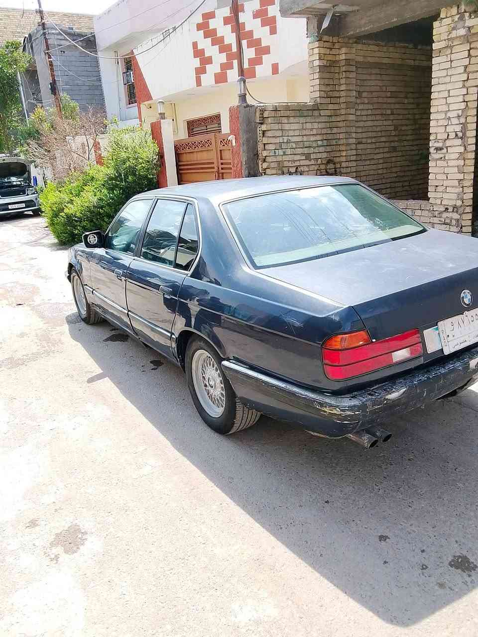 سلام عليكم بي ام للبيع موديل 92
كير اوتوماتيك مكينه،كير مكفولات،جام كهرباء 
داخل جلد السعر 38بي مجال لطيبين 
حجم 735يوجد واتساب ‏‪0788 909 2528‬‏ مكان بغداد
