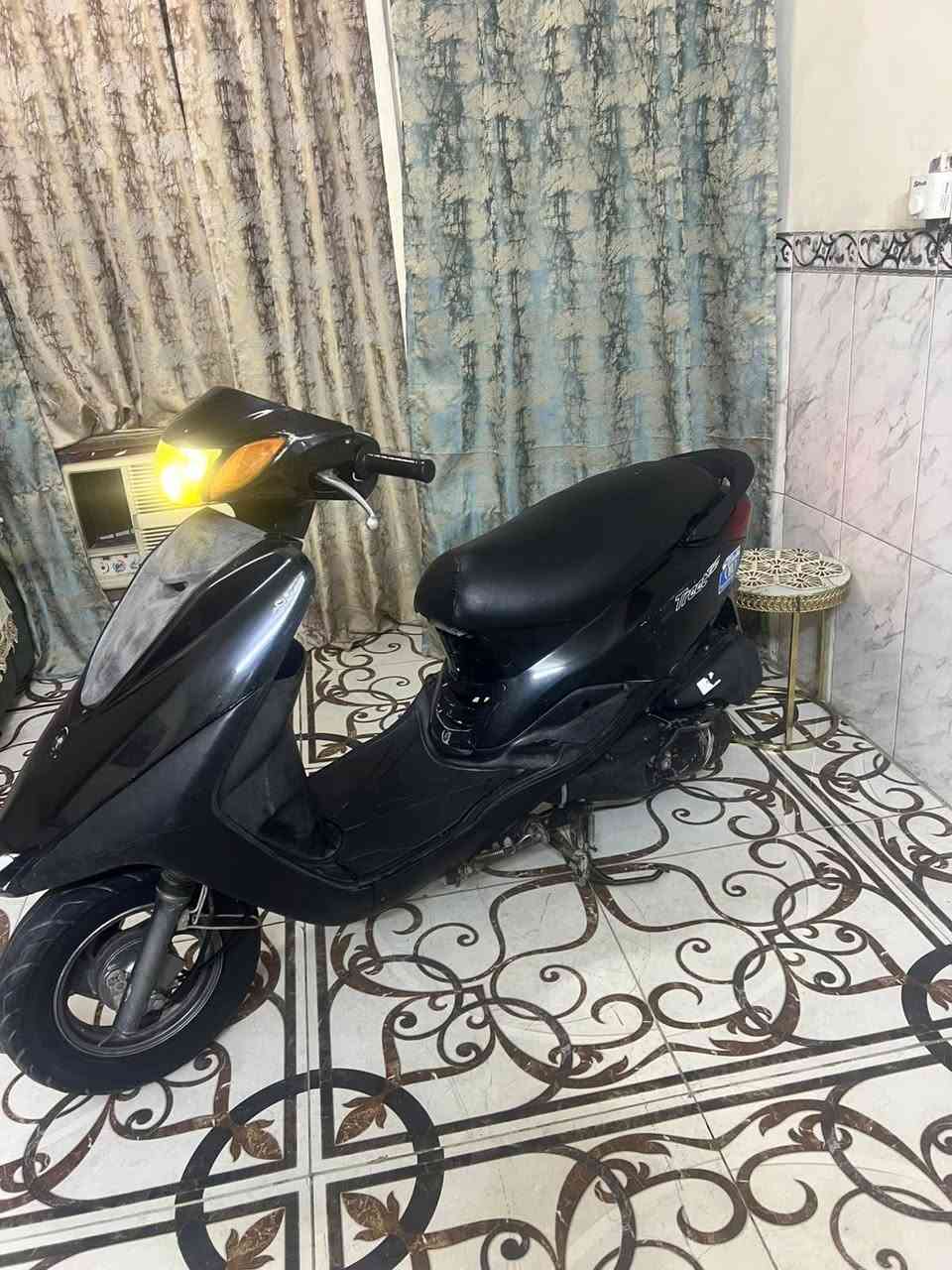 بريز كابريتر لايت فوك حديث سرعه 140 درجه جديد لوك  اي نقص مابيها درجه مكان بغداد المشتل سعر 650 رقم ***********
