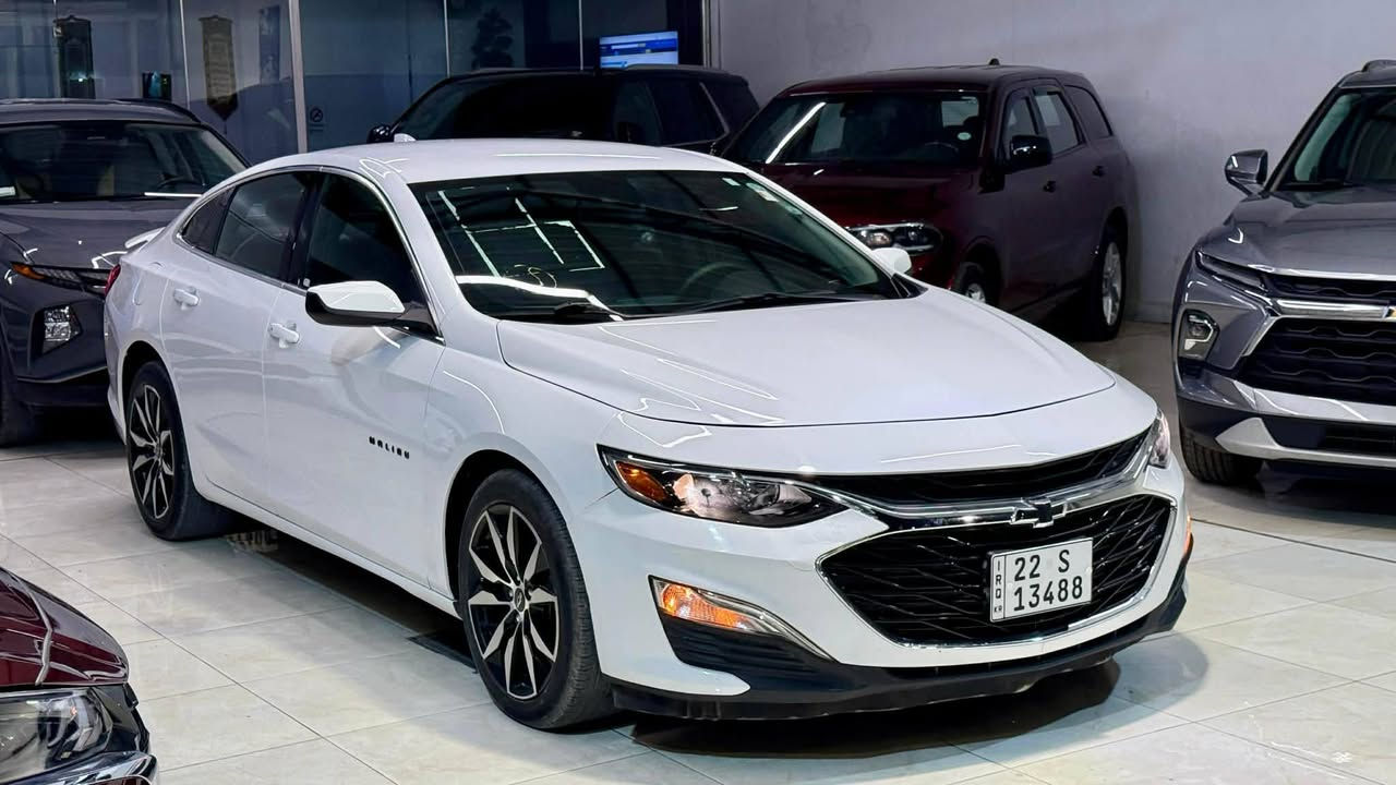 تحية طيبة
شوفر ليت ماليبو 2024
سيارة كلش جديدة حلوة مال بيت 
حادث جاملق وباب فقط الباقي كفالة عامة 
مواصفات السيارة RS كير مكينة تبريد حدادية كلة جاهز علة اخر حباية رقم اربيل الجديد محرك 1500T ترايك لمكة شرط مكان السيارة نجف 
سعر السيارة 145 وبيهة مجال لطيبين 
***********
