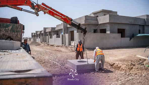 خـانـووی بروسـک سـیتی بەنقدو بەقیست
(١٨٠م)
(٢٠٩م)
 بۆزانیاری زیاتر پەیوەندی بکە بە
***********
