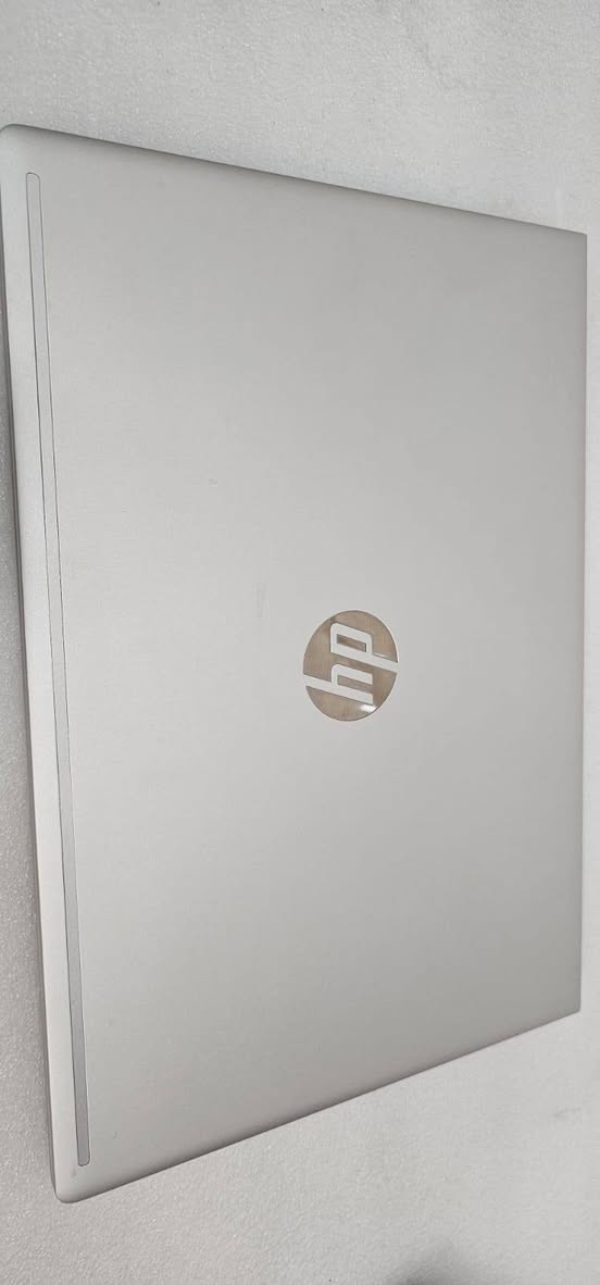 لابتوب Hp probook 450 g7
هارد 256 ssd m.2
رام 16 كيكا
كارت شاشه داخلي 2كيكا+ منفصل 8كيكا
نظافه 100٪ اوربي كيبورد انكليزي ومتوفر ويا لزكه عربي
يجي بصمه اصبع وبصمه وجه ونظام ويندوز 11 26h2 اصل من الشركه
ثلاث منافذ usb3 منفذ USB-C 
ملحقات ( جنطه جلد لون عسلي + شاحنه اصلي + ماوس وايرلس كيمنك)
مكاني ديوانيه مركز السعر قفل بدون تعامل رجاءا سبب البيع عدم الحاجه
متواجد ع الفيس ديوانية, القادسية


**إذا كنت صاحب هذا الإعلان وتريد حذفه لأي سبب، رجاءا أرسل رسالة إلى الدعم الفني**