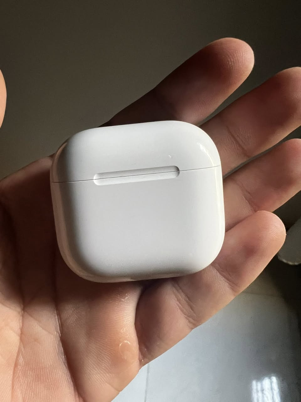 ايربودز 4 airpods 

من ابل بعدها بالضمان استعمال قليل 

مواصفاتها معروفة ممتازة و صوت و مضخم ضد الماي و العرق 
مايك خرافي بالاتصال و الالعاب

سعرها 110 

ضمانها ينتهي 2026/9/12

واتساب *********** عنواني بصرة
