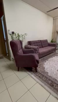 تخم • ٧ مقاعد • بسمايه