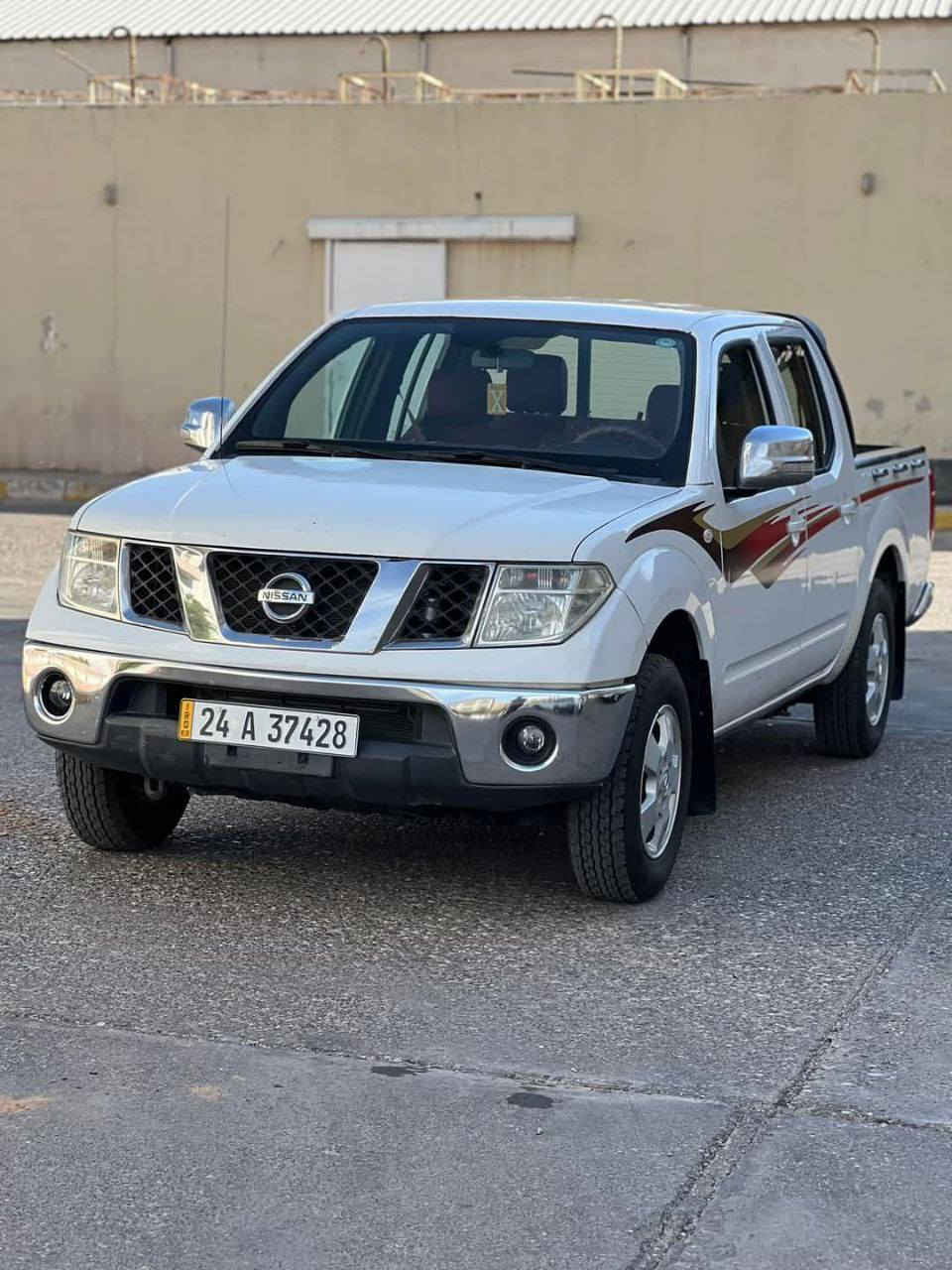 نيسان نيفارا (Nissan Navara) موديل 2011
كير عادي محسن السياره جاهزه 
***********
