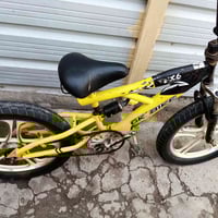 بايسكل للبيع حجم بي ام اكس حجم 20 بريك بل بايدر نضيف وشغال سعر 40 مكان...