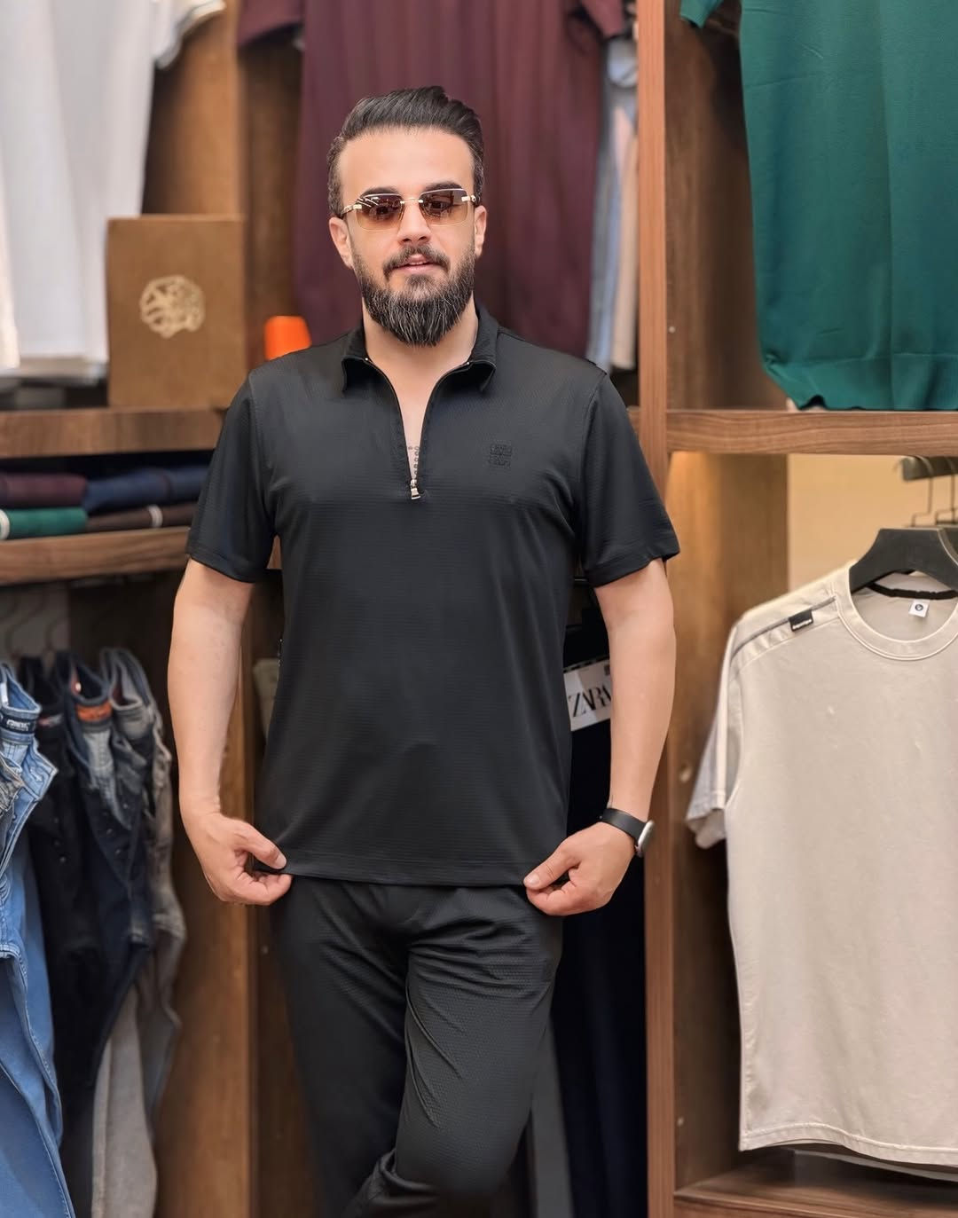 ✨ Rezhwan✨
👔 لەگەڵ ئێمە شیک پۆش و براند پۆش بە 🛍️
📍 ناونیشان: سلێمانی - ناوبازار - تەلاری نەقیب - دکان ژمارە 61-62
🔶 العنوان: سليمانية - عمارة نقيب - رقم محل 61-62
🚖 گەیاندنمان هەیە بۆ هەموو عێراق 🚖
توصيل متوفر لكافة محافظات العراق 🚕
📞 پەیوەندی / للاتصال:
***********
***********#سليمانية #عراق #موديل #تراكسود #كوردستان

