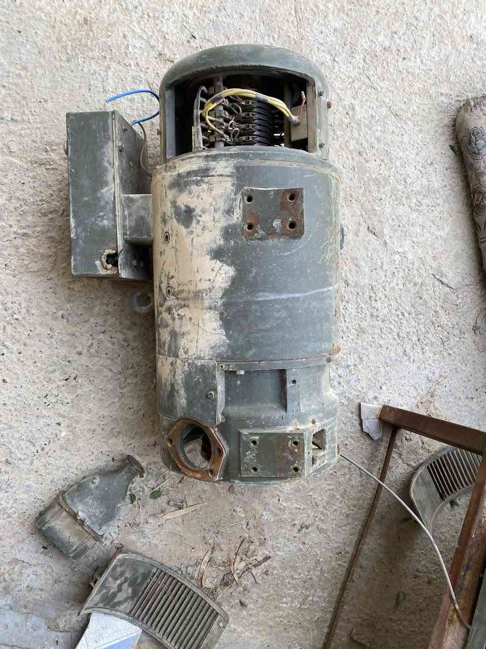 راس توليد 20  كيفي بداخله مكينه لحيم سعر 300 وبي مجال رقمي ***********
