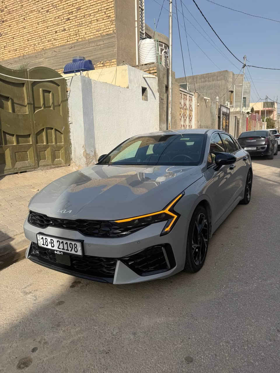 السلام عليكم 

🚗 كيا K5 2025 GT-Line

فول مواصفات عدا البانوراما 🔥

لون إسمنتي مميز يخبل ✨

🔹 ماشية 29 الف فقط
🔹 رادار أمامي وخلفي + رادارات جانبية
🔹 حساسات أمامي وخلفي
🔹 لايت زينون 3 عدسات + LED برتقالي مميز جداً 
🔹 شاشة متصلة
🔹 تشغيل عن بعد + بصمة
🔹 هاندبريك كهرباء
🔹 مقاعد جلد + تدفئة
🔹 كرسي كهرباء
🔹 كير 8 نمر
🔹 وضعيات قيادة
🔹قيادة ذاتية وتوقف ذاتي وبعد بيها هواي مواصفات 

🔹 ملاحظة:
حادثها بسيط جداً بنيد راجع بارد + بي كارت موضح بالسونار

  / بدون شاصي / بدون لغود

سيارة شبه وكالة ونظيفة جداً 👌
اخوان لحد يدخل خاص يگلي شبيها كلشي موضحلك وسونار گدامك ماعجبتك السياره فدوه الك 

📍 المكان: النجف الاشرف او بغداد 

💰 السعر: 207 وقابل للنقاش للجادين 🔥

📞*********** بغداد, العراق
