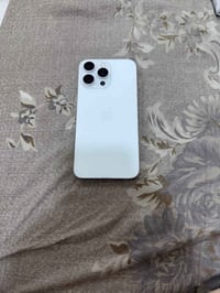 آيفون ١٥ برو ماكس • ٥١٢ • بطارية ٨٩