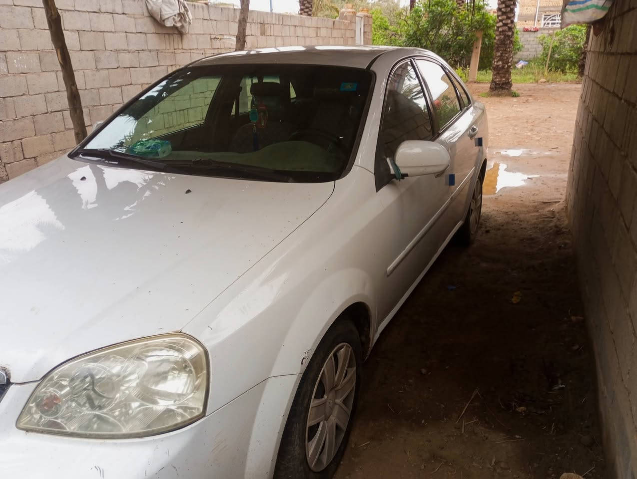 السلام عليكم أبتره البيع 2010سياره كفالة عامه كير ومحرك بشرط ستخدام شخصي سياره بسمي غرفه جديده تخم تاير جديد حداديه جديده سياره مناقصه شيء ترايك  البصره مراوس لانسر خصوصي فقط موديل 2010  مكان السياره الدوانيه الدغاره رقم ***********و***********الخاص مغلق السعر المطلوب 70وبيه مجال حك الجيه
