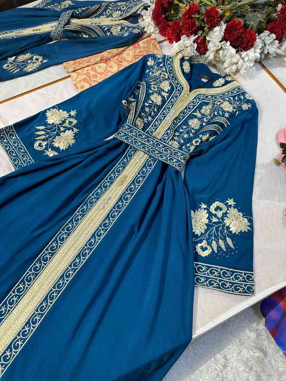 ر🔥 وووصل الجماال وترند الموسم ♥️
دراعات نسائي 

يجنن 🔥🤍

الخامة كشمير مصري مكفول من الطفره

  

L XL XXL 3XL قياسات 

#سعــــــــــــره.29


**إذا كنت صاحب هذا الإعلان وتريد حذفه لأي سبب، رجاءا أرسل رسالة إلى الدعم الفني**