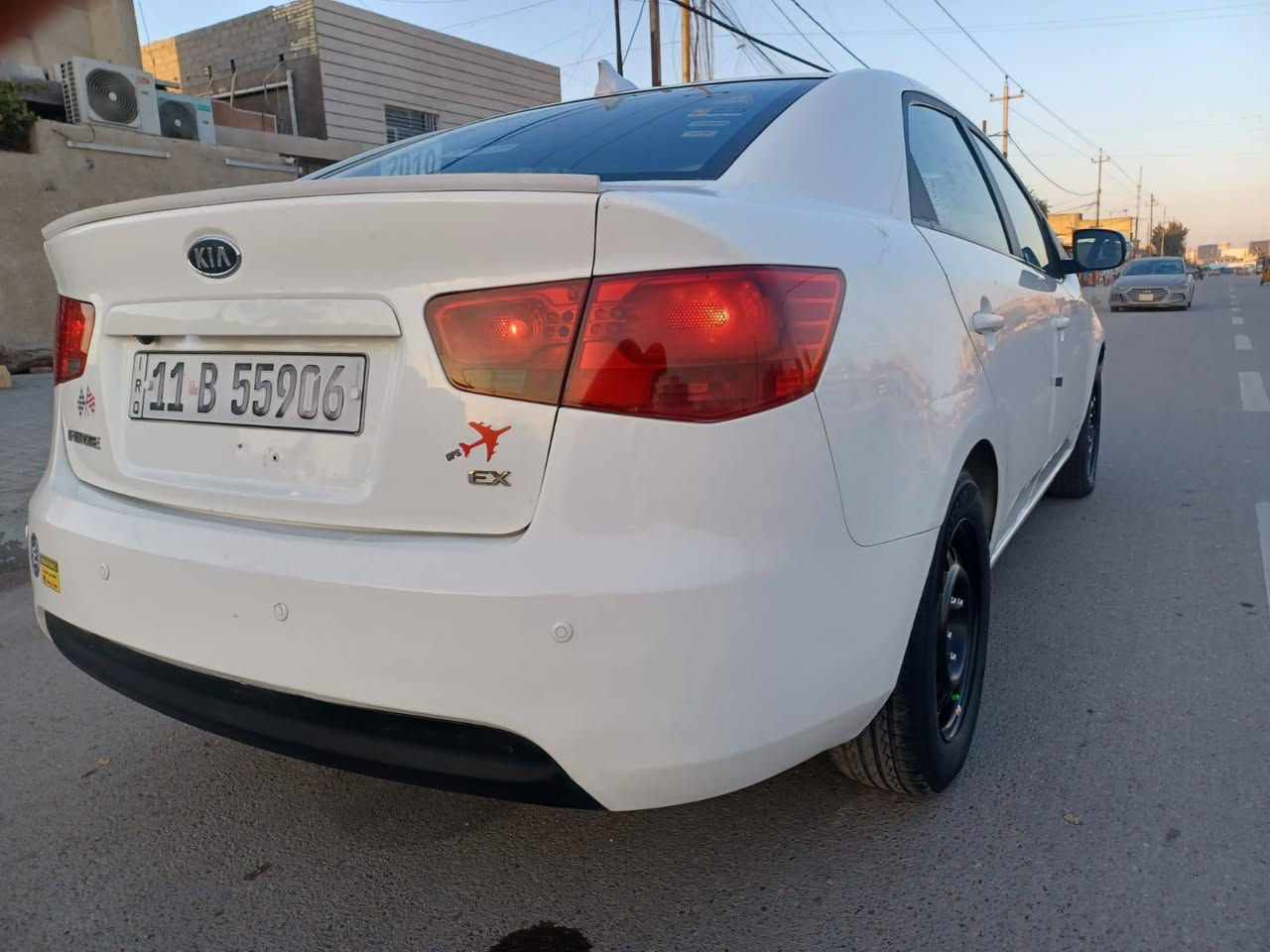 السلام عليكم كيه فورتي ٢٠١٠واردامريكي حادثه  خشم جاملغ  لمامي وخشم البنيد فقط  بدن دواخل شاصي الغد مكفول اليبل واحد  نفسه معمرات محرك ٢٠٠ دوش كير حداده صدر تخم تاير تبريد  تتفه  جاهزه اي نقص مابيهه  نفس مابصور رقم  جديد نكليزي  سنويه جديده مشروع وطني  تحويل ثاني يوم ماشي ١٥٤  المكان بغداد المدينه الصدر سعر ١٠٠ وشراي يتصل ***********
