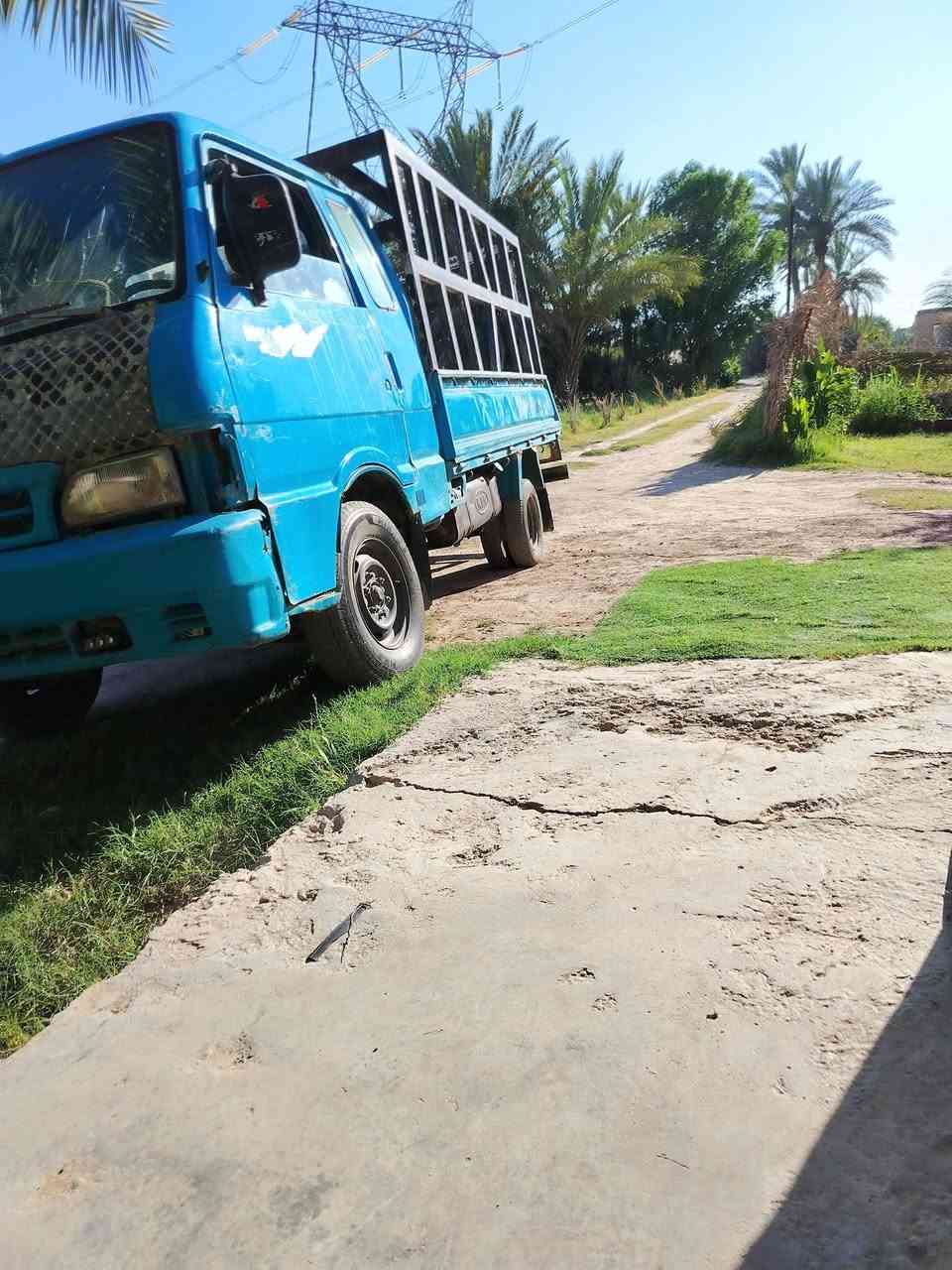 بنكوبلاديه  موديل ٩٦ طويله رقم انبار محرك كير اكسن  باور نضيفات كلش سدر وتايرات نص عمرهن السعر ٣٨ بيها مجال بصيط 
ملاحضه.. السيارة متومه بيها ارقام وسنويه وبليته ورقم شاصي كله اصولي  ومستمسكات صاحبها ***********
كورك ***********
