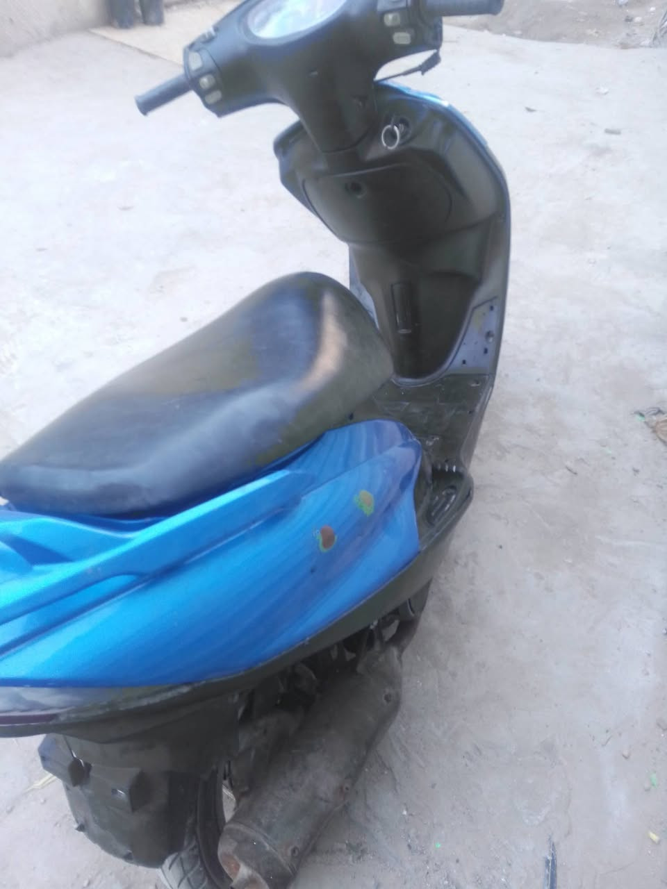 ماكس 140مكينه مكفوله من النضوح والتبخير شلعه معدل سلف هندر نقص راجز مال سلف الكهرباء كلهه شغاله تايرات جدد 375 بيهه مجال حك الجيه ***********
