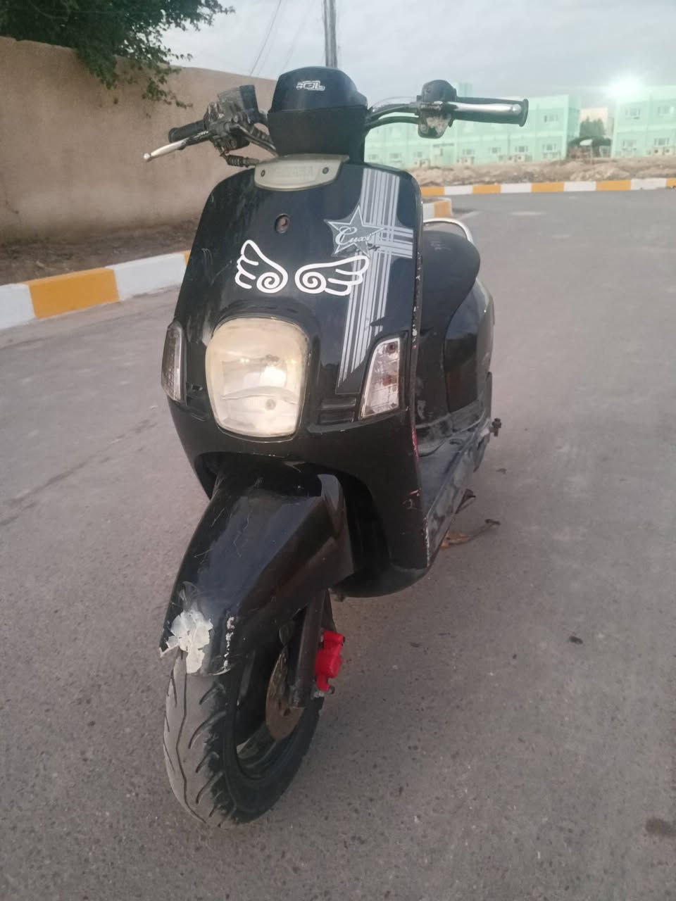 السـلام عليـكم
مـاكس بوليسي 
ححاويه من زيتون طلعتها قبل شكم شهر 
فقط ولفاتها بدلتهن اصلياات 

عداد سرعه 
عداد بانزين 

قفل ستيرن 
قفل جنطه 

حساس بريك 

كـفرات البلاد ختم واحد 

نهضه ومشي خير من الله  

سـلف هندر نكره 

الـسعر 750 وبيها مجال 

الشراي يتصل ع رقم لو يرسلني خاص 
***********

مـكاني ناصريه مركز بالشموخ
