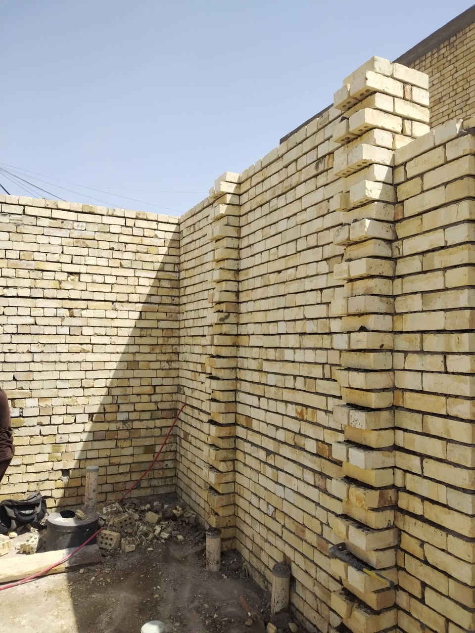 خلفه بناء من بغداد شغل درجة أولى استلام مهندس متفرغ حاليا الصدق بالقول والإخلاص بالعمل***********
