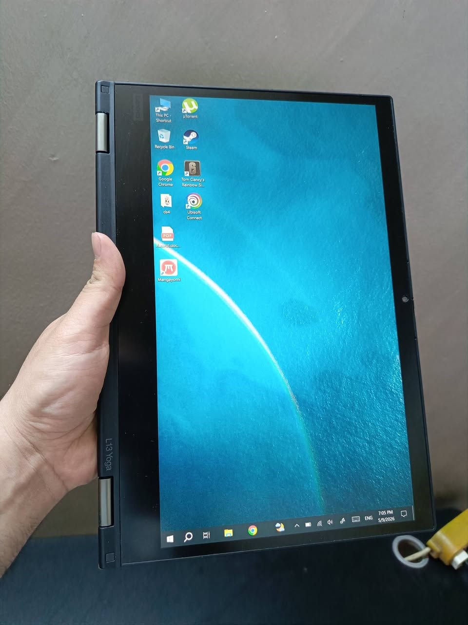 Lenovo L13 yoga
شاشة قلاب لمس قياس 13.3 FHD IPS

core i5  جيل 11

Ram 16 gb

Ssd 500 gb

منفذ شحن type C

الحاسبة نظيفه جدا والشاشه عليها لاصق حماية

سعرها 385 الف 

مكاني بغداد كرادة 

لا يتوفر توصيل


**إذا كنت صاحب هذا الإعلان وتريد حذفه لأي سبب، رجاءا أرسل رسالة إلى الدعم الفني**